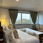 Hillside Hideaway Studio Apartment